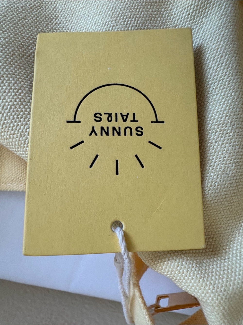 Sunny Tails Canvas Crossbody Bag Yellow Adjustable Strap Minimalist NEW - Picture 4 of 7